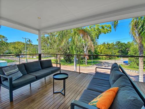 The Deck on Picnic