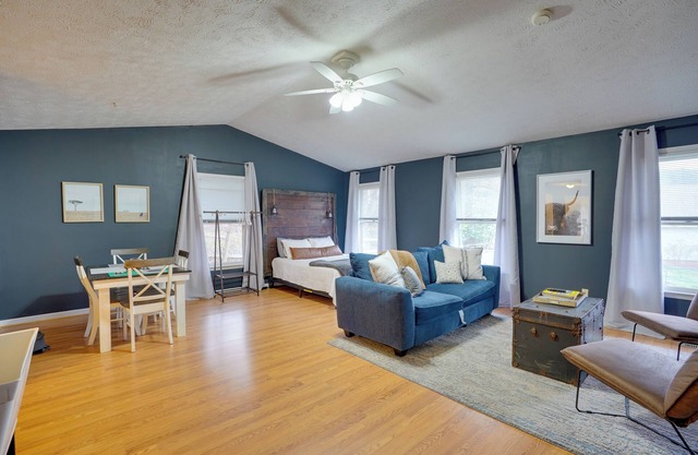 The Den Studio Suite w/All Amenities & Great Location to Ft Liberty & Cape Fear