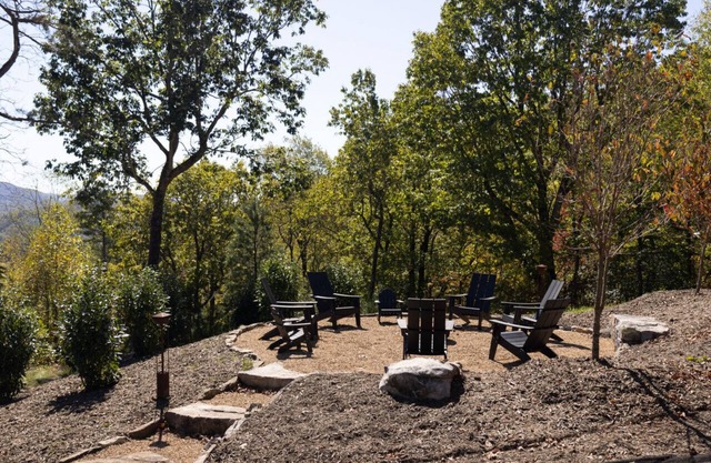 The Dogwoods at Vineyard Gap - Upper Retreat