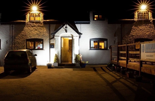 The Dolfor Inn
