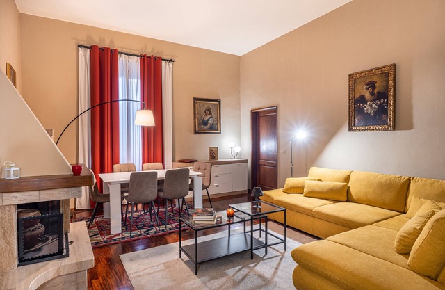 The downtown apartment 90 sqm " Ludyta House" free WiFi connection