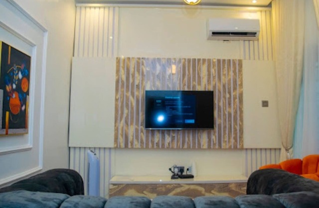 The Duch Apartments-APT7