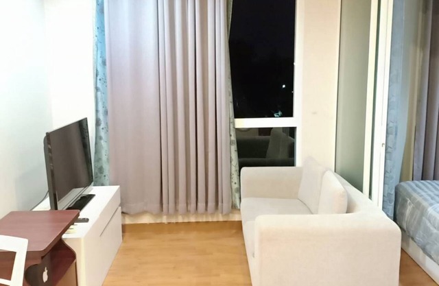 The earth tone comfortable room