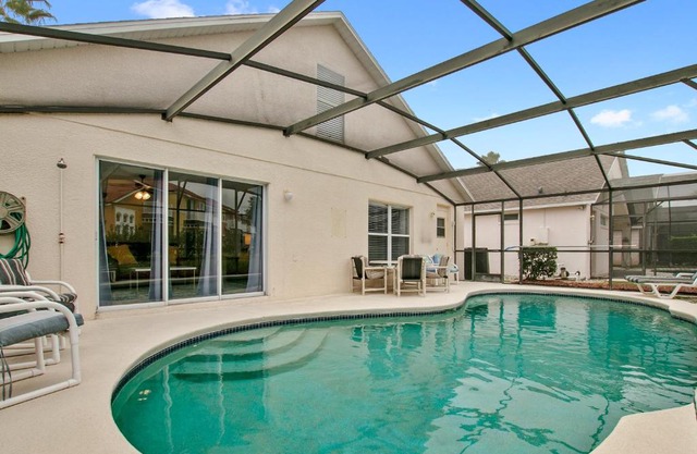 The Eazy Breezy House - 4BR w/Heated Pool