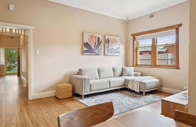 The Evandale CottagenFor a comfortable convenient stay