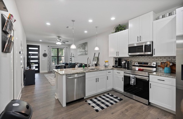 The Fairway Flat – Lake Life Meets Golf Life