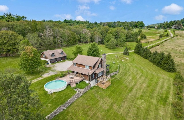 The Farm: Private 23-Acre Rhinebeck Country Oasis