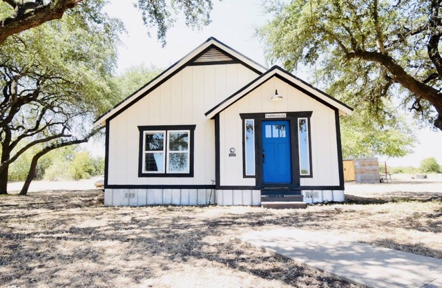 The Farmhouse at Ollie Oaks - Magnolia Gristmill Area