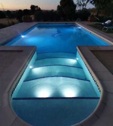 THE FERNANDEZs HOUSE