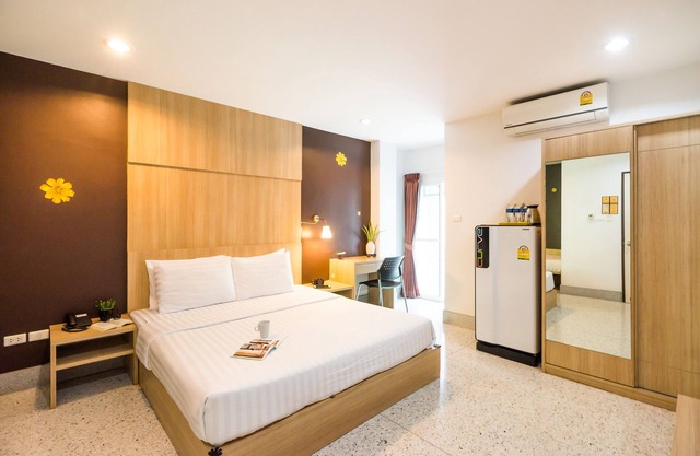 The Fifth Residence Hotel