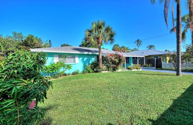 The Flamingo House at Indian Beach Sapphire Shores