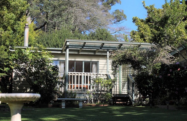 The Fleurbaix Garden Cottage