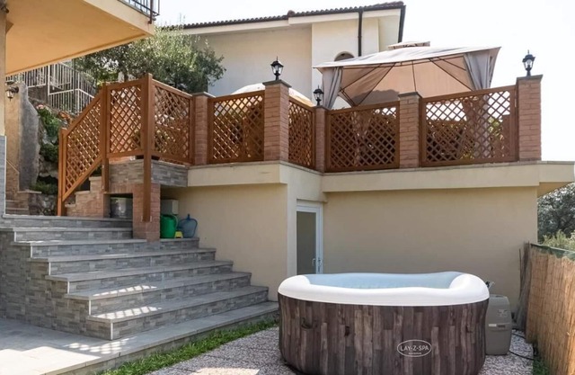 ★★★★[The Flowery Rock VARAZZE] JACUZZI-WIFI-RELAX