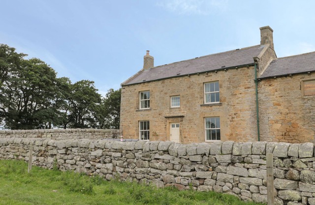 THE FOLLY, pet friendly, country holiday cottage in Belsay