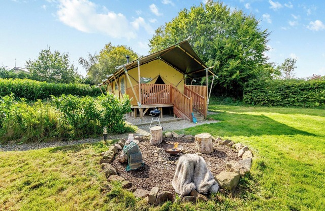 The Foxes Den - UK45295