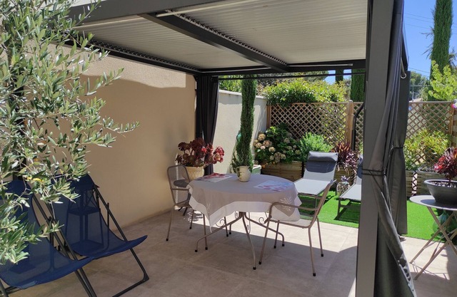 the gardenia in the heart of Provence near Avignon, Luberon, mont ventoux