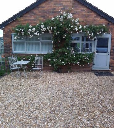 The Garden Room, 1 Heath Cottage