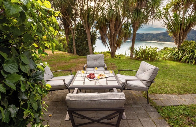 The Gatehouse - Takaka Holiday Home