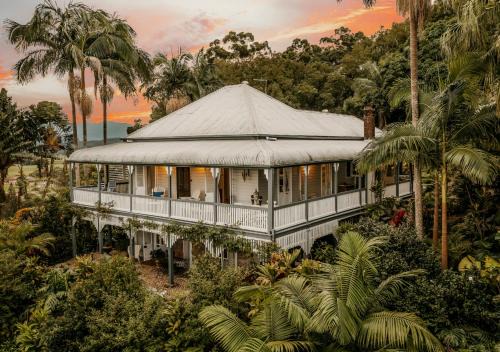 The Glenelg Whole Residence - 8 persons