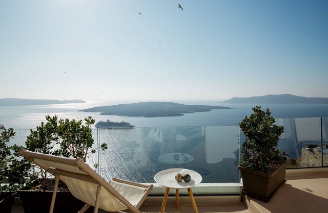 The Globe Suites Villa
