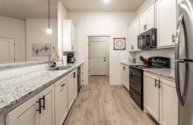 The Golden Paradise - 2BR/2BA - New Construction