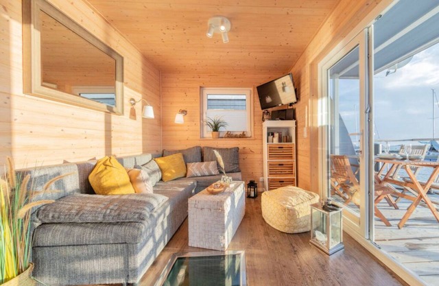 The Goose Modern Retreat