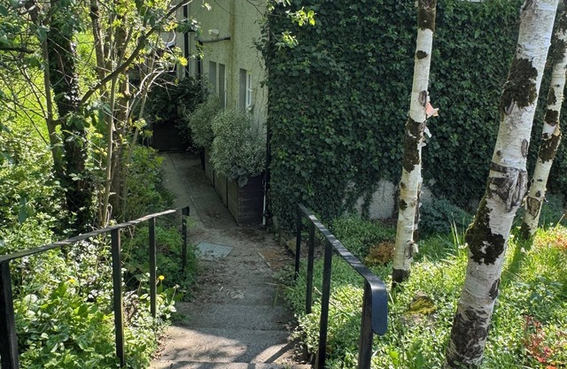 The Gortnagros - Charming 1-bedroom apartment at The Courtyard Mallow