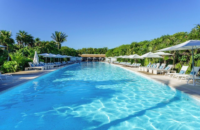 The Grand Luxxe Residence Three Bedroom Loft- Riviera Maya