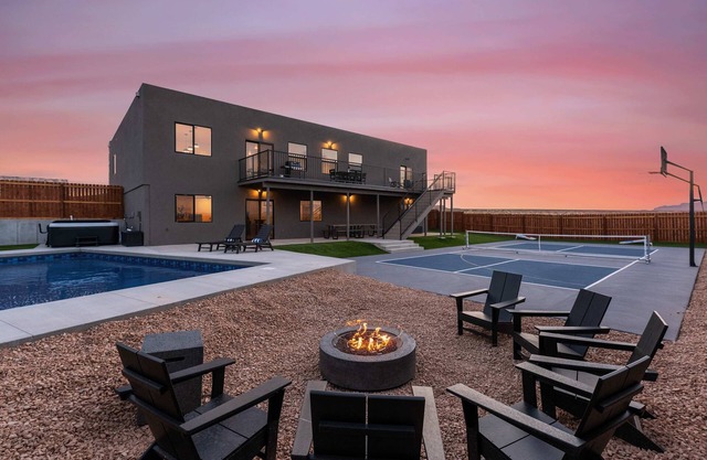 [The Grandview] Pool, Pickleball, Hot Tub, Views