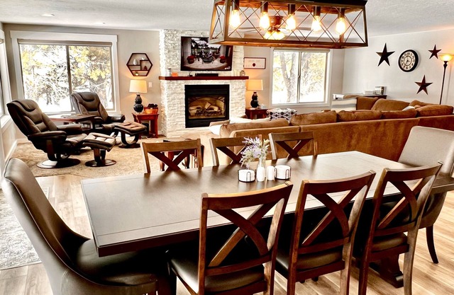The Great Outdoors - Fantastic home - Lake Cascade - Game room - A/C - Lots of parking