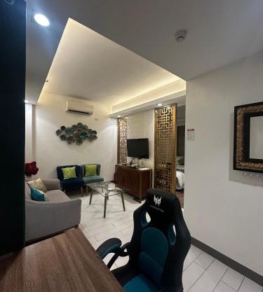 The Greenhive Hotel