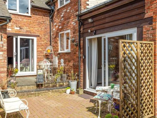 The Grooms Cottage-Uk45659