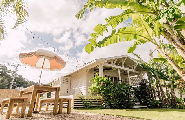 The Guava Shack Hawaiian style surf shack / Kunigami-gun Okinawa