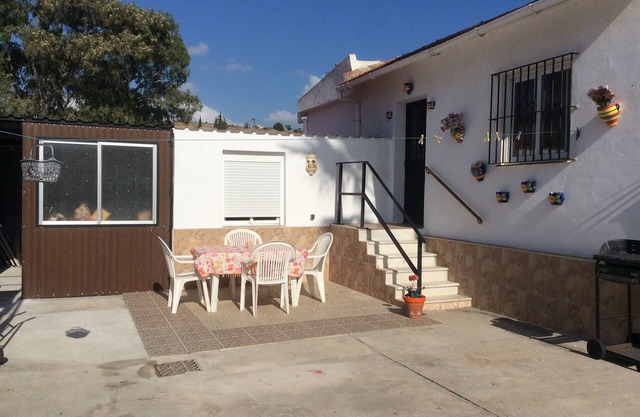 The Guest House is in the grounds of my Villa with secluded private pool.