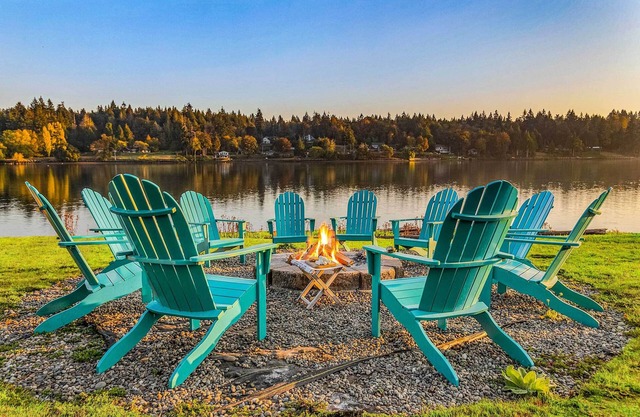 'The Hammersley' Luxury Waterfront Estate!