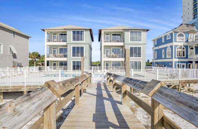 The Hammock Dunes - Stunning Beachfront Homes with a total of 14 bedrooms in OBA