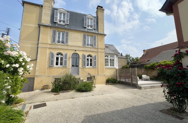 The "Haut les Cœurs" House