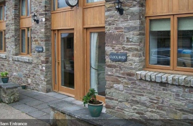 The Hay Barn, sleeps 6.
