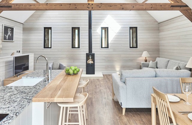 THE HAYLOFT, family friendly, with open fire in Humshaugh