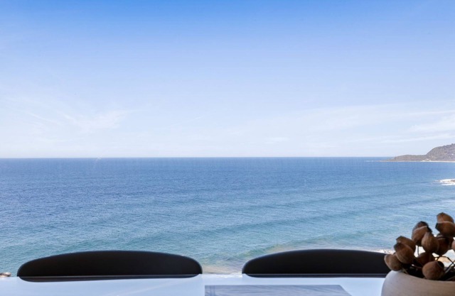 The Headland Retreat - Curated & Contemporary Home