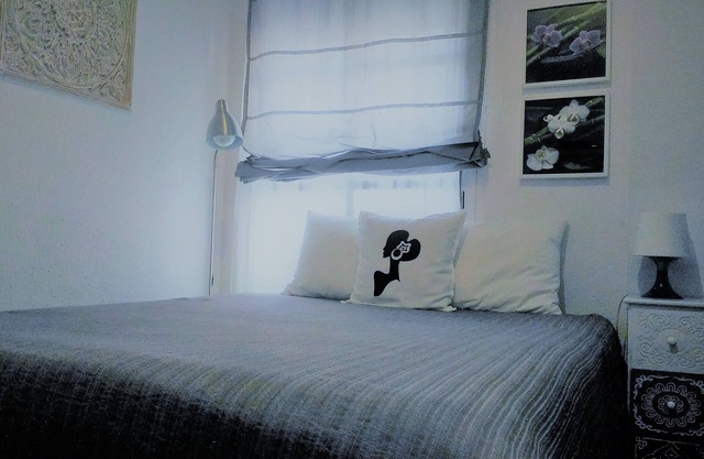 The Heart of Seville. Cozy studio apartment in downtown Setas area - Wifi.