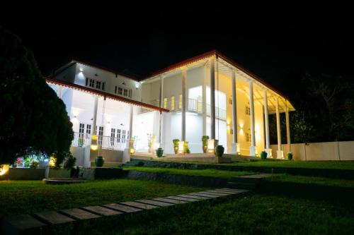 The Heavens Bungalow Katunayake