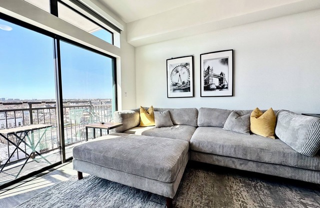 The Heights Cozy Stay - Gym&pool 12mins to Midtown and Downtown