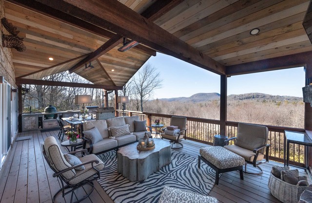 The High House - an amazing 5 STAR LUXE mountain retreat in Highlands/Cashiers