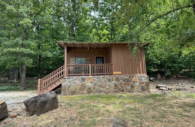 The Hilltop Cabins - Granny's