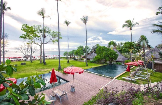 The hilltop Star Path Villas, breakfast included