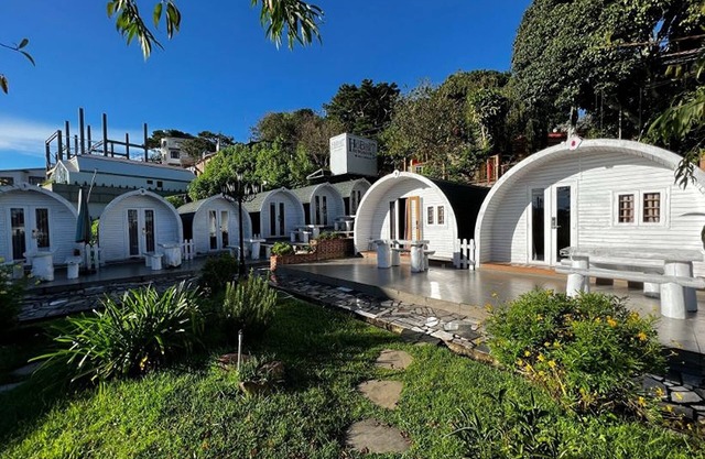 The Hobbit Bungalow