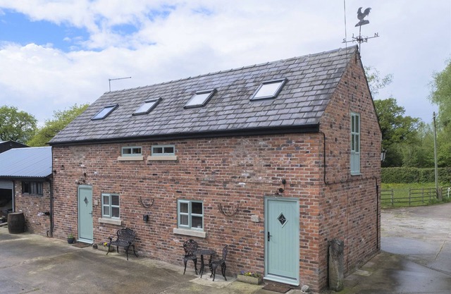 The Hoglets (No.2) - a cheshire that sleeps 2 guests in 1 bedroom