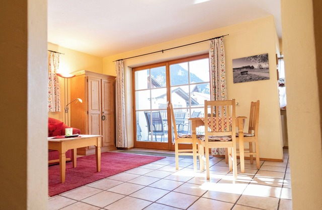 The holiday apartment "Alpenglühen" awaits you!
