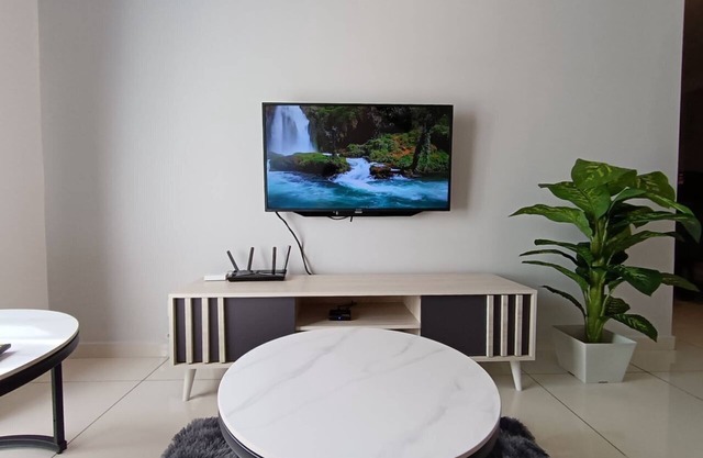 The Horizon Ipoh Dual L12 by Grab A Stay